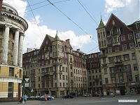 Перекрёсток в готическом стиле. Перекрёсток в готическом стиле.