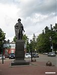 Памятник Всеволоду Андреевичу Всеволожскому. Памятник Всеволоду Андреевичу Всеволожскому.